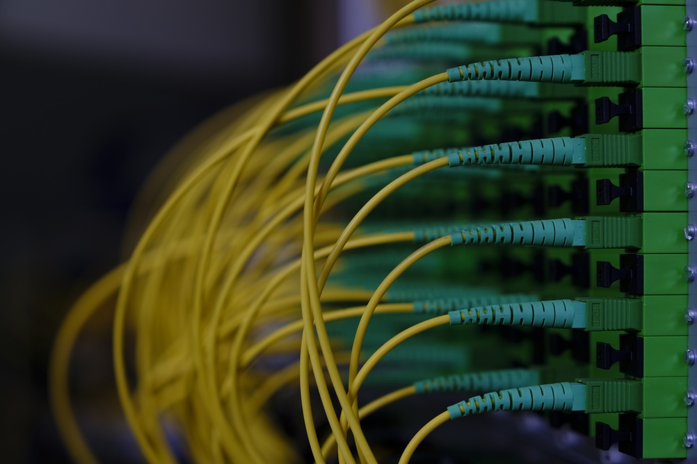 Fiber Optik Altyapı Ne İşe Yarar? İşletmeler İçin Avantajları Nelerdir? Görseli